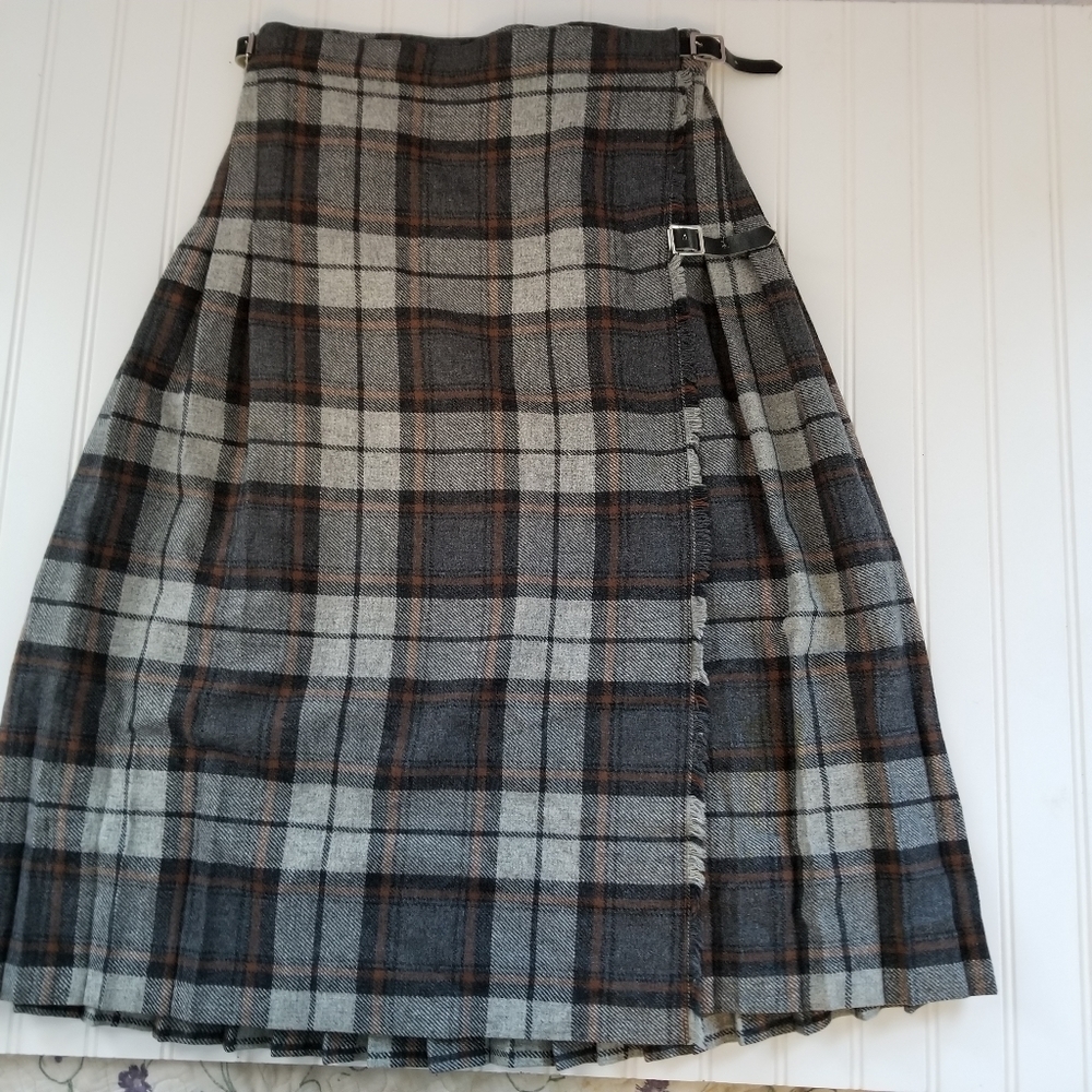 Vintage Wool Scottish Plaid Tartan Wool wrap skirt kilt skirt